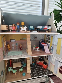 Domček na hranie s nabytkom - 4