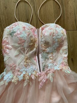 Dlhe spolocenske tylove saty Unique - 4