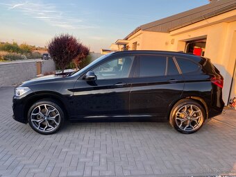 BMW X1 F48 Xdrive20i - 4