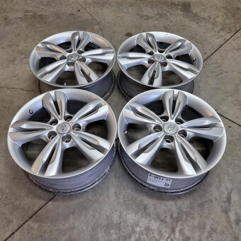 Hyundai disky 5x114,3 R17 6,5J ET45 - 4