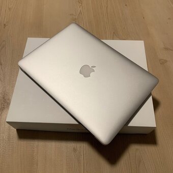 MacBook Air 13" 2017 - 4