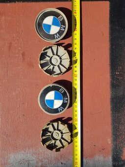 pukličky na disky FORD a BMW... po 4 kusy - 4