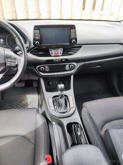 Hyundai i30 1,6 CRDi automat - 4