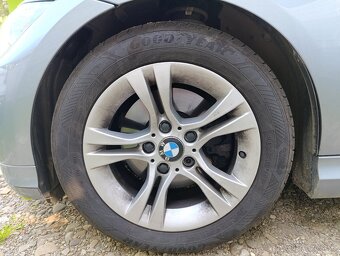 BMW e90 320 2l D 120kw. - 4
