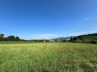Rovinatý, stavebný pozemok s nádhernými výhľadmi /633m2/ Žil - 4