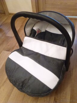 Autosedačka vajíčko - 4