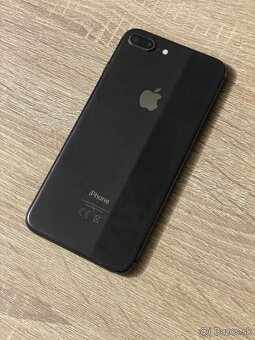iPhone 8 Plus / 256GB Black prasknutý displej - 4