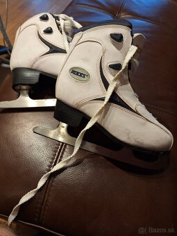 Damske (dievcenske) korcule - 4