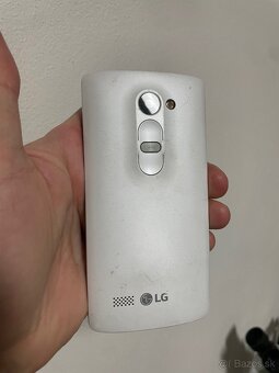 LG Leon - 4