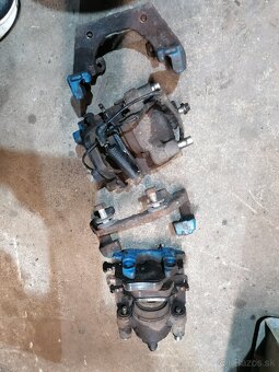 Brzdové strmene bmw e39 e46 e53 e60 e70 - 4
