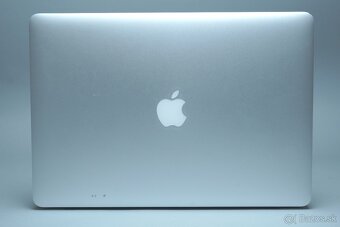ZÁRUKA/Macbook Pro 15.4"/I7 2.2GHZ/16GB RAM/256GB SSD/CZ - 4