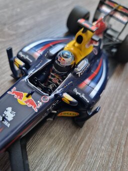 Sebastian Vettel 2011 schowcar - 4