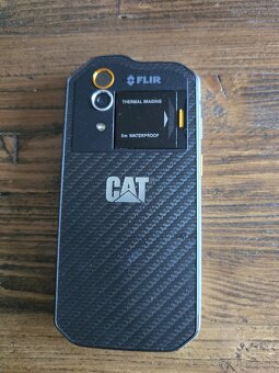 Mobil CAT S60 - 4