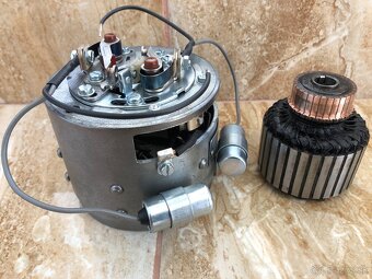 Jawa bizon, panelka 250, 350 - zapalovanie 50 W po GO, mínus - 4