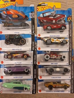 Hot wheels - 4