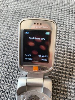 Sony Ericsson w300i - 4