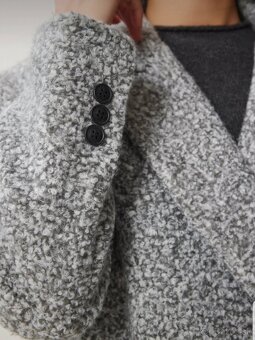 Sivý zimný podšitý kabát S - 4