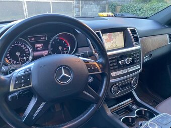 mercedes - Benz 350 ML bluematic 4x4 amg line - 4