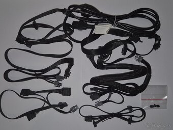 Zdroj Corsair RM650 - 4