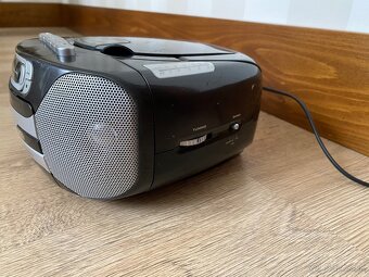 Rádio magnetofon s CD prehrávačom TECHNIKA - 4