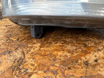 Vw golf 5 predne svetla - 4