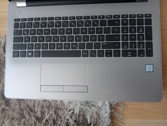 predám 12" HP elitebook 820 g1 / Intel core i5 / 8gb ram - 4