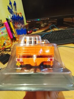 Predám nový nerozbaleny model Tatra 813 - 4