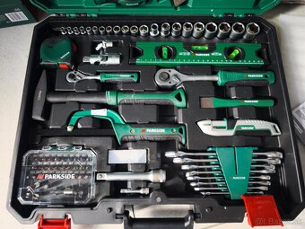 Kufor s náradím parkside - 4
