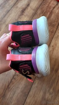 Kvalitné tenisky Skechers 34 top stav - 4
