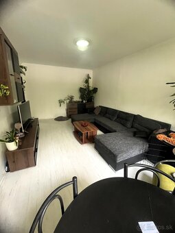 Veľký 3 izbový byt (85 m2) ul. P.O.Hviezdoslava, Levice - 4