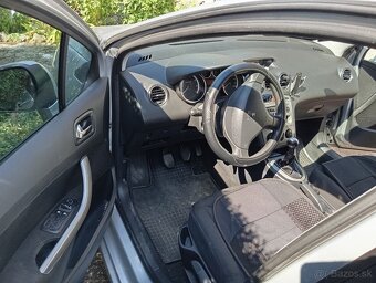 Peugeot 308 SW 1,4 benz rv 2010 - 4