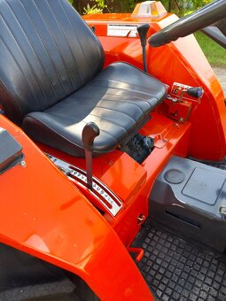 Malotraktor KUBOTA L1-205 - 4