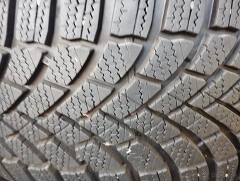 235/50 R19 zimné pneumatiky Bridgestone - 4