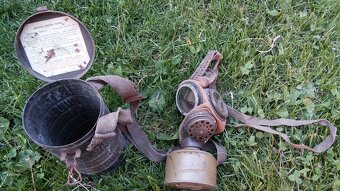 Stará plynová maska, poľské nápisy, neviem - 4