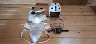 Hokejová výstroj - 4