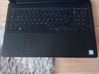 predám Dell latitude 3500 / 16gb ram / Intel core i5 /ssd - 4