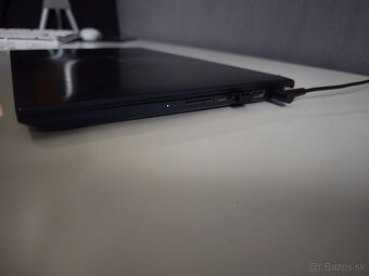 ASUS Zenbook UX534F - 4