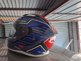 Inregrálna prilba givi xl - 4