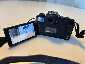 Fujifilm X-T200 + 15-45 mm f/3.5–5.6 - 4