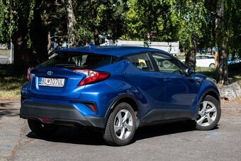 Toyota C-HR 1.8 Hybrid Active E-CVT FWD - 4