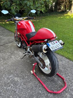 Ducati Monster 750 - 4