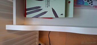 písací stôl z Ikey - 4