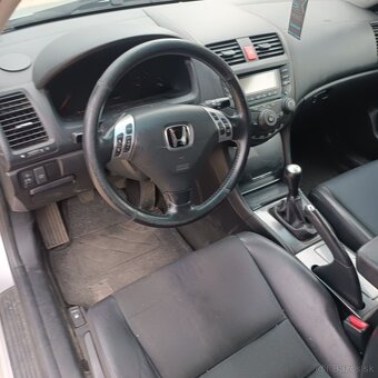Honda Accord - 4