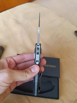 Microtech Stitch - 4