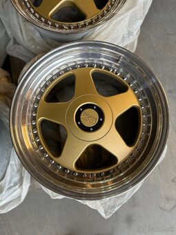 OZ FUTURA R18 5x130 - 4