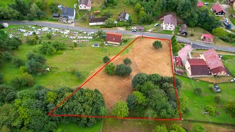 Petrovice – 3.400 m2 STAVEBNÝ POZEMOK NA RODINNÝ DOM pri BY - 4