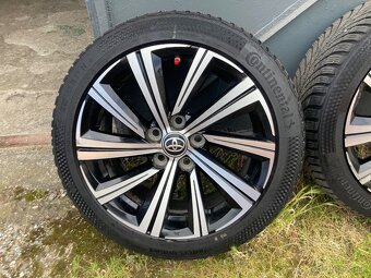 Originál Toyota 5x114,3 - 225/45R17 zimné - 4