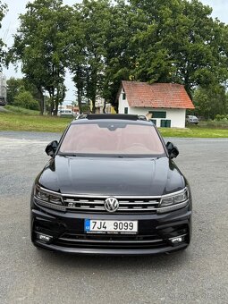 VW Tiguan R-Line DSG VIRTUAL + DVD - FULL VÝBAVA - 4