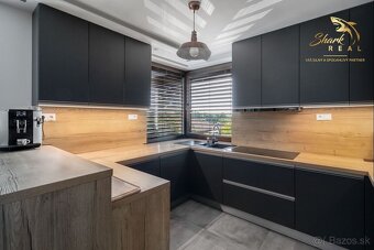 Rodinný dom s bazénom na predaj - 4