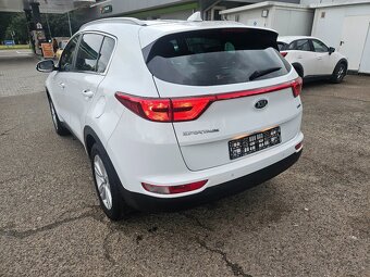Kia Sportage 1.7CRDi 115KM Navi Kamera biela perla - 4